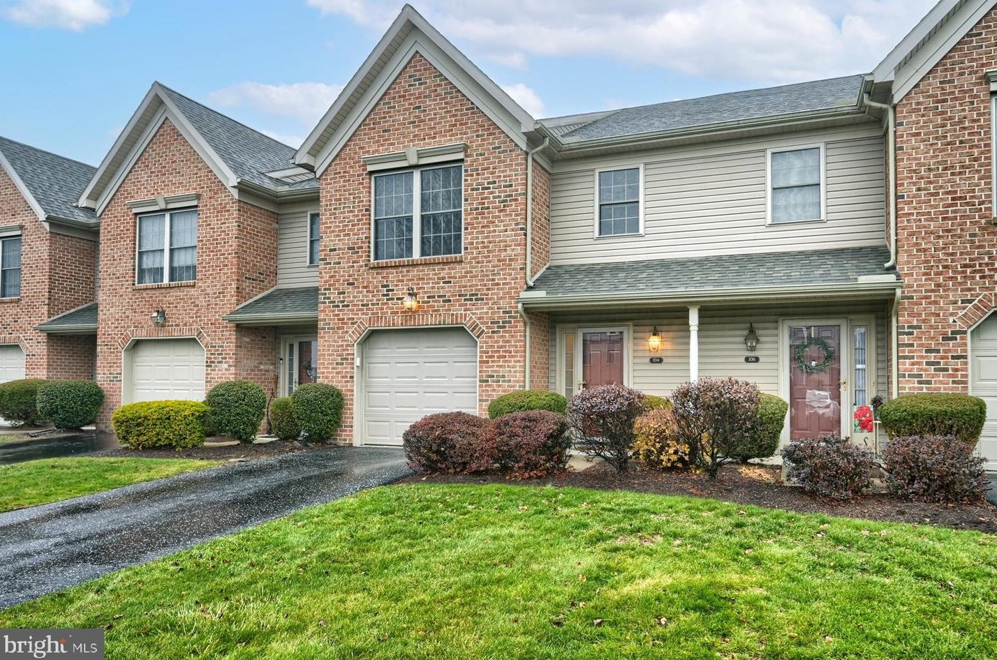 104 Hunters Ridge Dr, Harrisburg, PA 17110-3941