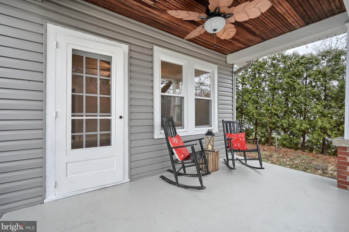 719 Claster Blvd, Water Gap, PA 17018