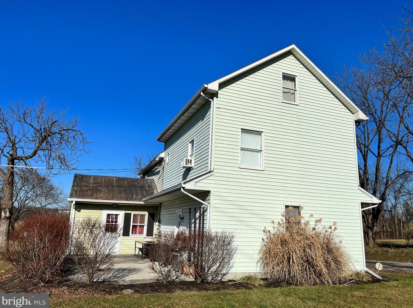 7520 Manor Dr, Harrisburg, PA 17112