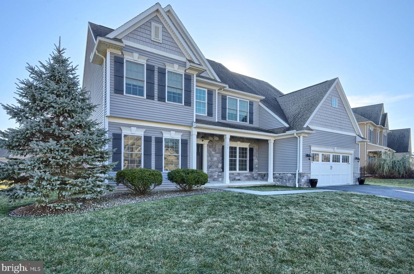 177 Scenic Ridge Dr, Hummelstown, PA 17036