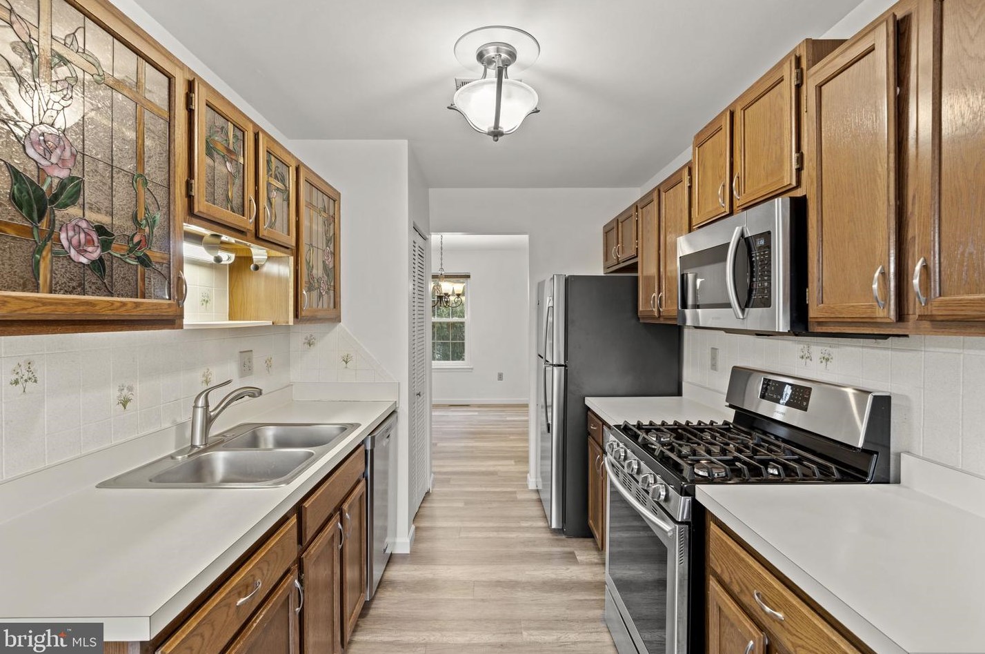 6162 Spring Knoll Dr, Harrisburg, PA 17111