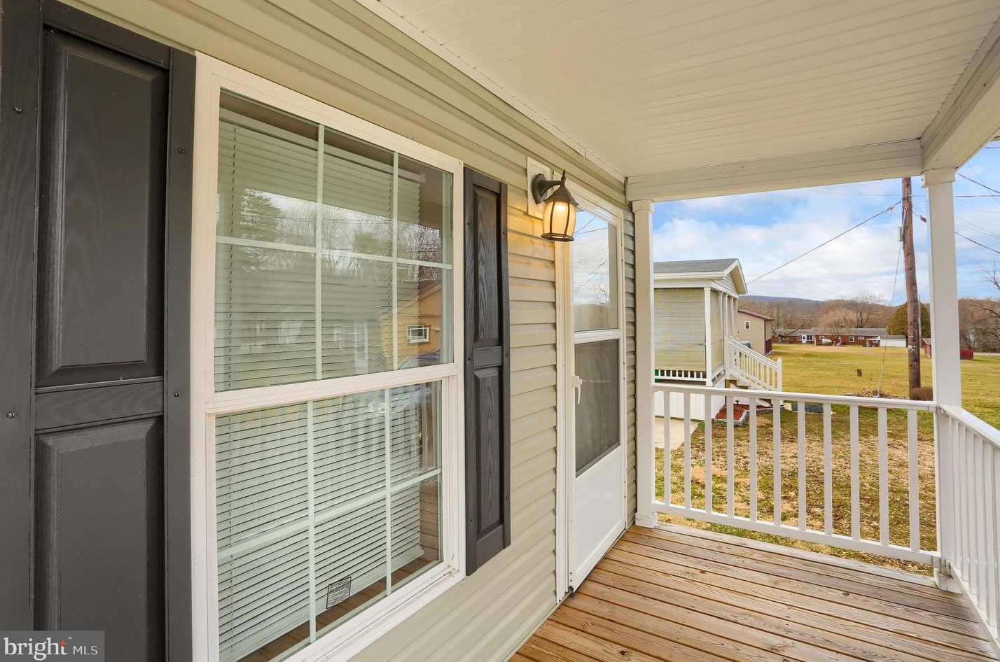 62 Elmer Ave, Powells Vly, PA 17032-8961