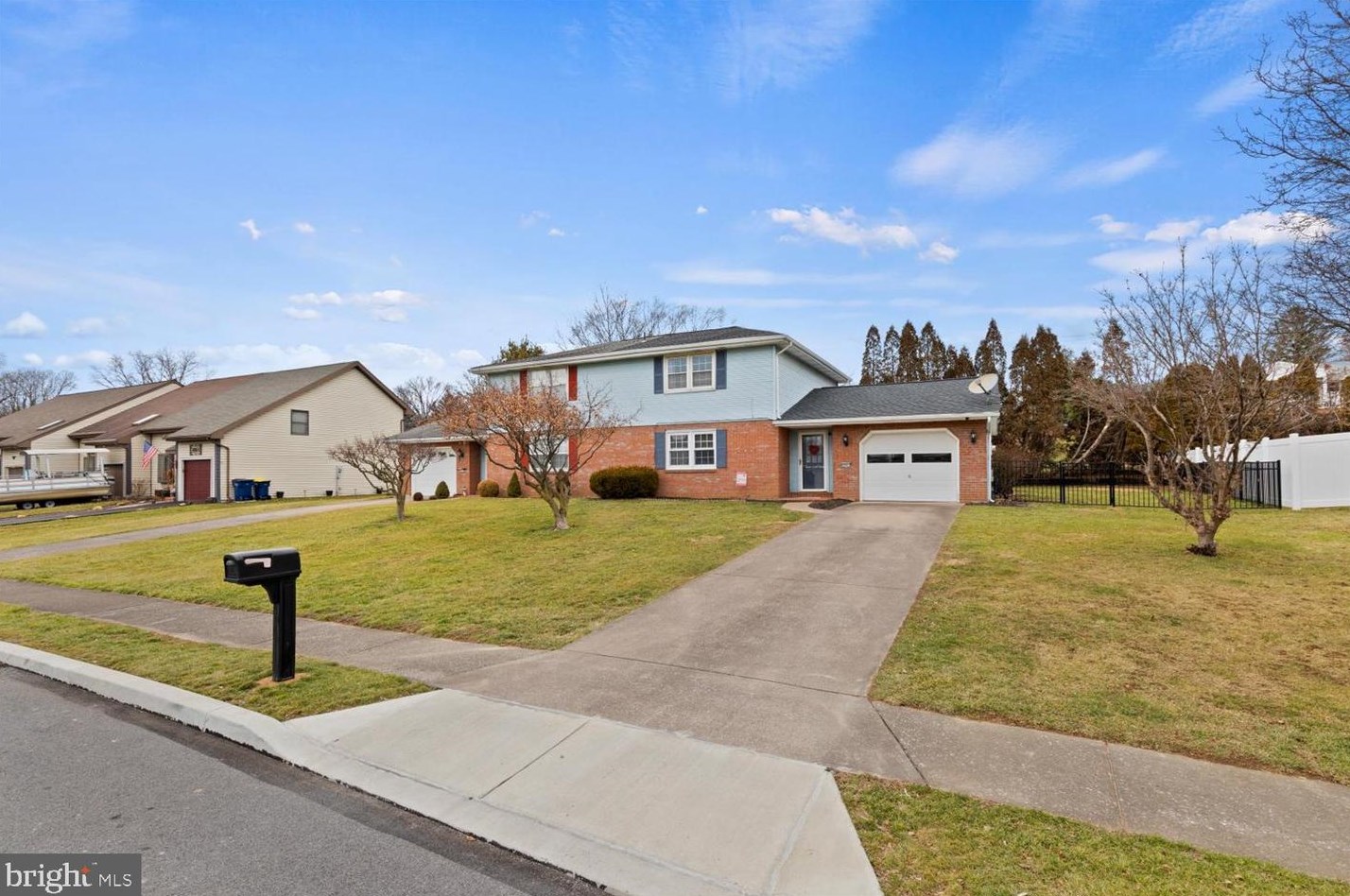 2001 Mountain View Rd, Hbg Inter Airp, PA 17057-3428