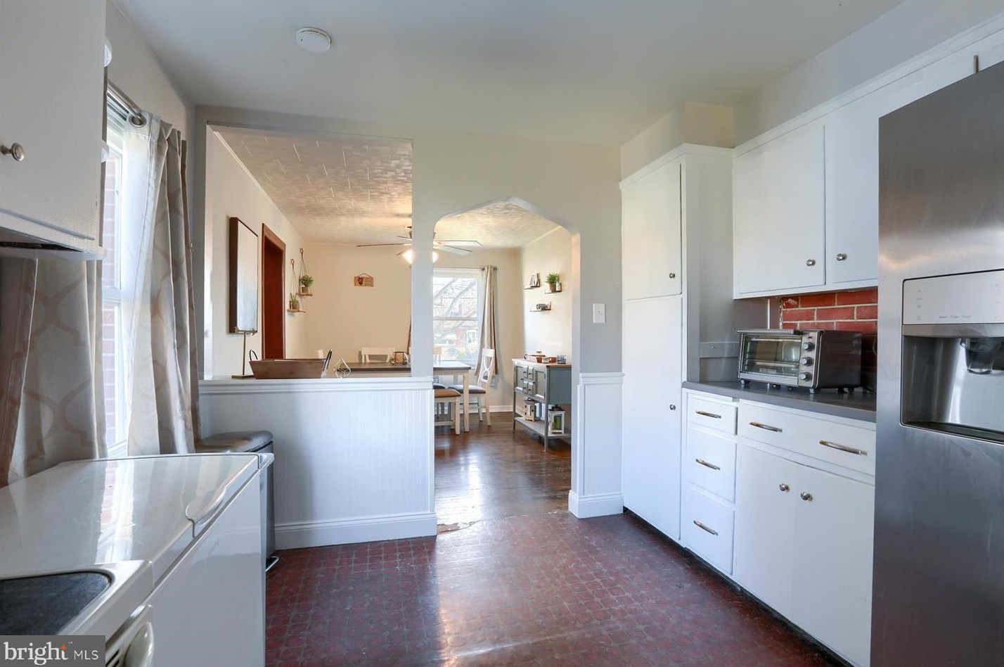 817 Adelia St, Hbg Inter Airp PA  17057-2806 exterior