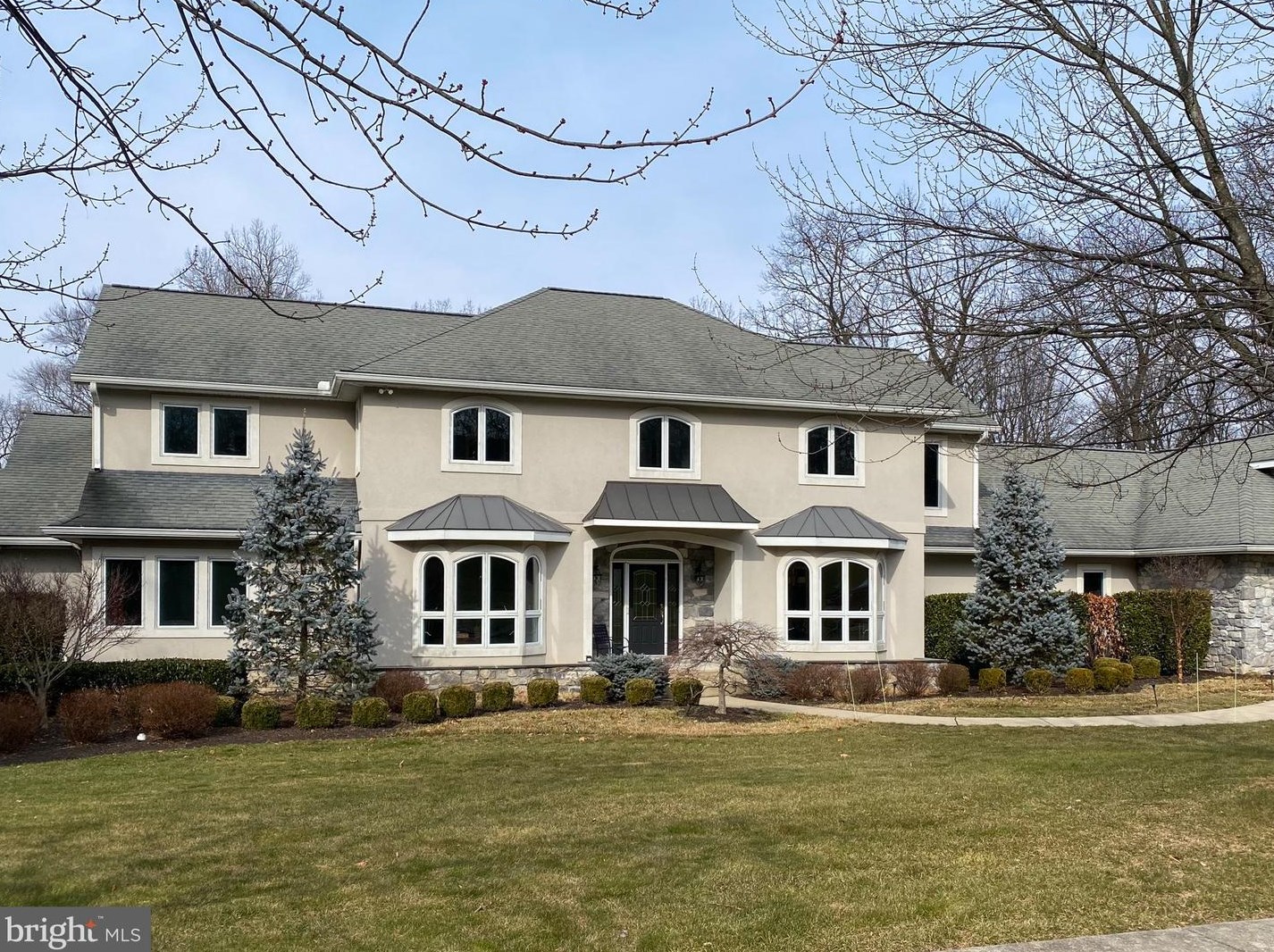 1137 Edgewood Dr, Hummelstown, PA 17036