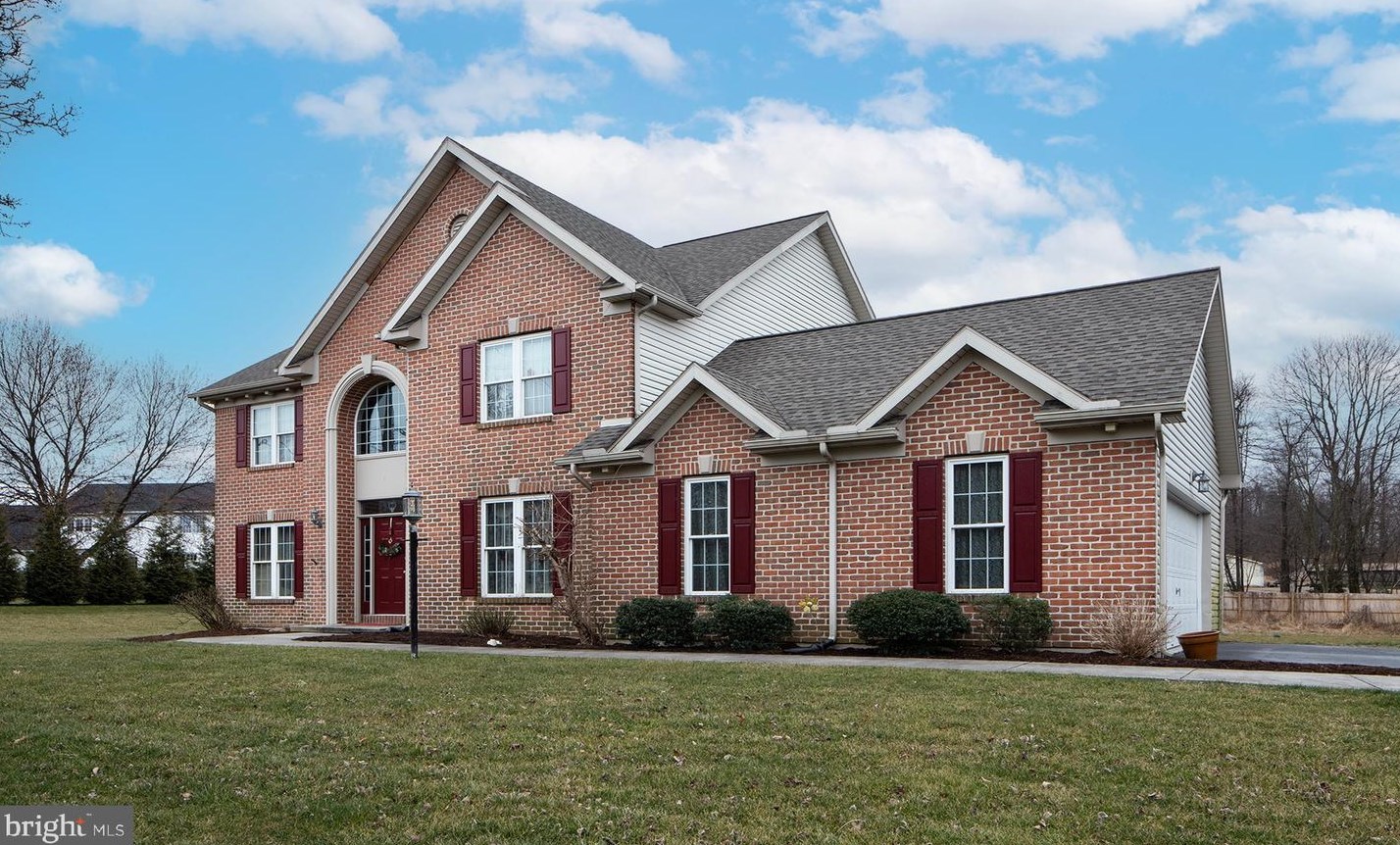 38 Nye Rd, Swatara, PA 17033