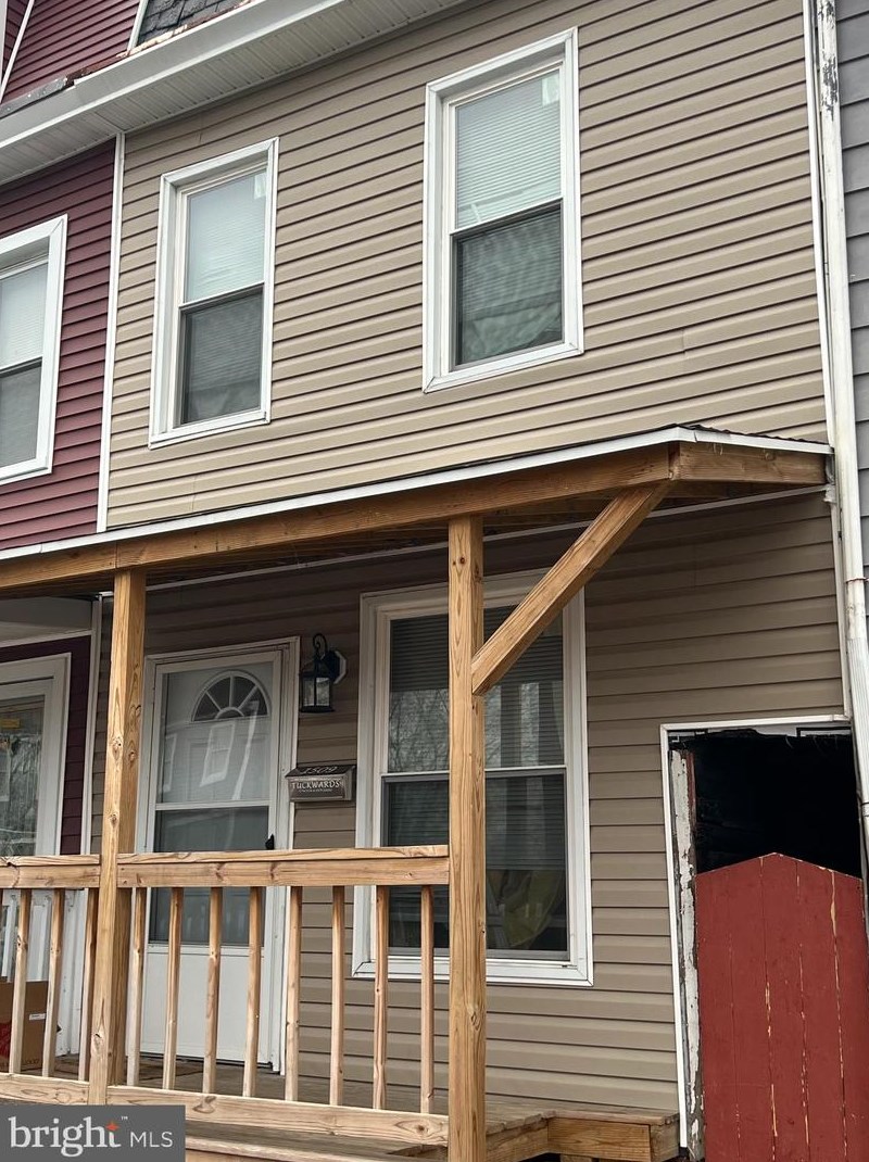 1509 Regina St, Harrisburg, PA 17103-2341