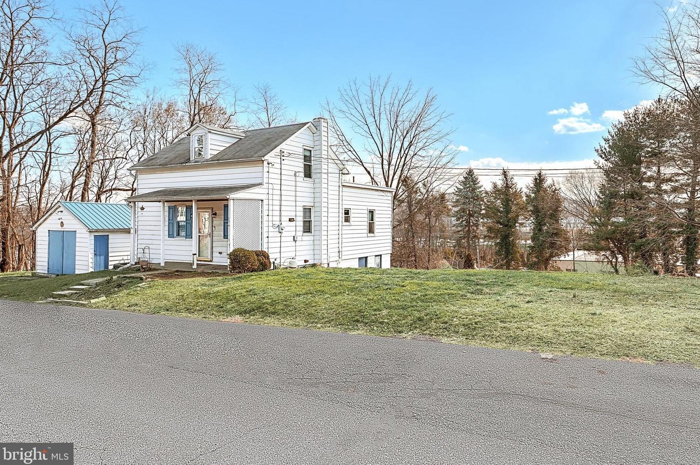 6131 Fulton St, Harrisburg, PA 17111