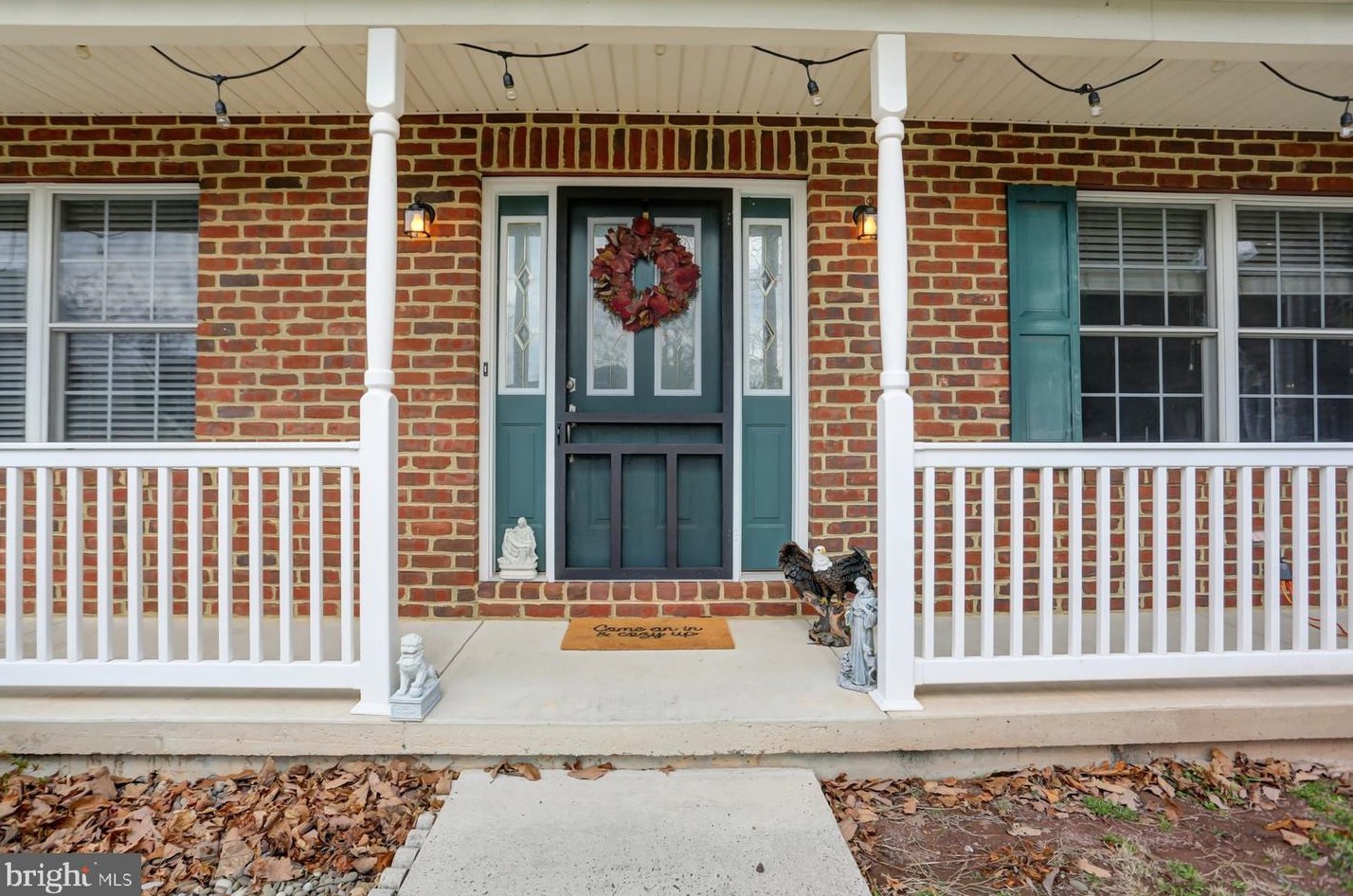 409 Hemlock Cir, Water Gap, PA 17018