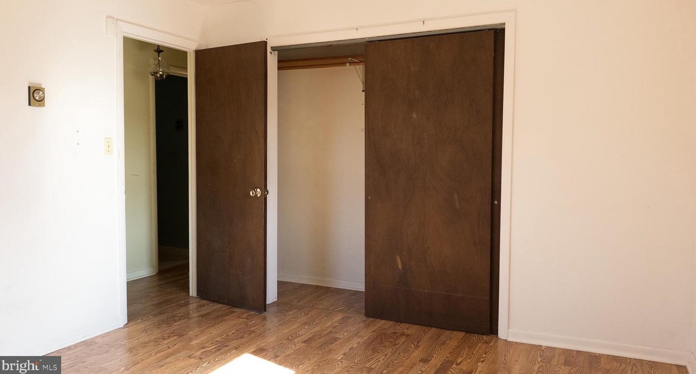 2947 Schoolhouse Rd, Hbg Inter Airp PA  17057-3545 exterior