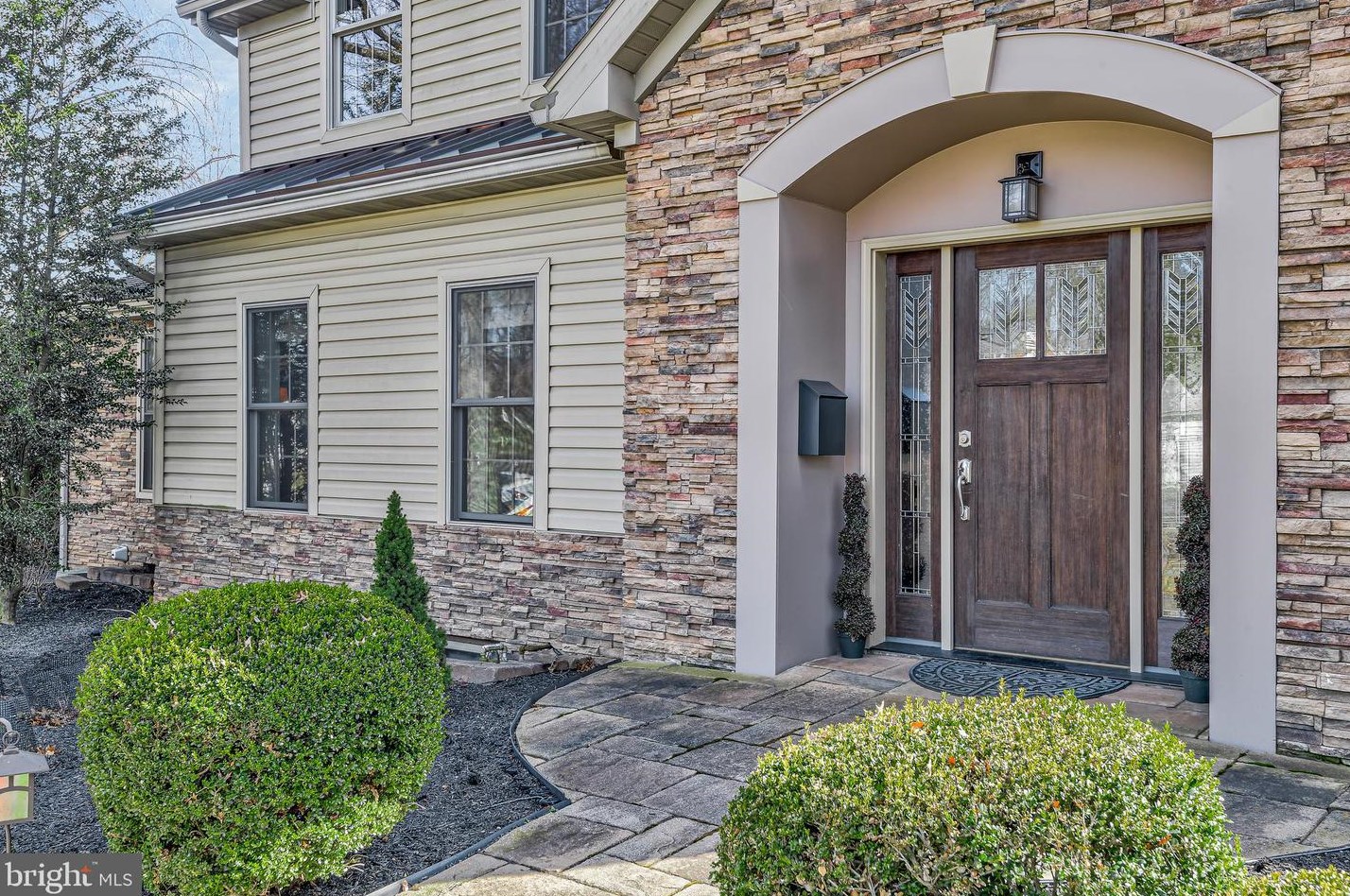 831 Linden Rd, Swatara, PA 17033
