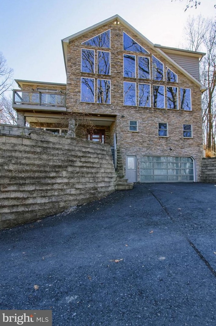 844 Sand Hill Rd, Swatara, PA 17033