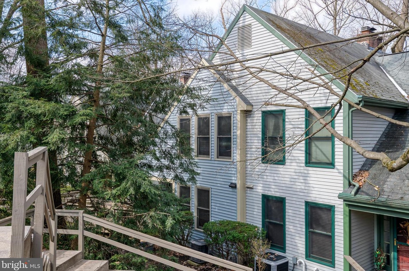 1134 Draymore Ct, Hummelstown, PA 17036