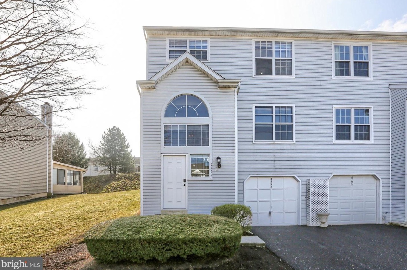 6195 Spring Knoll Dr, Harrisburg, PA 17111