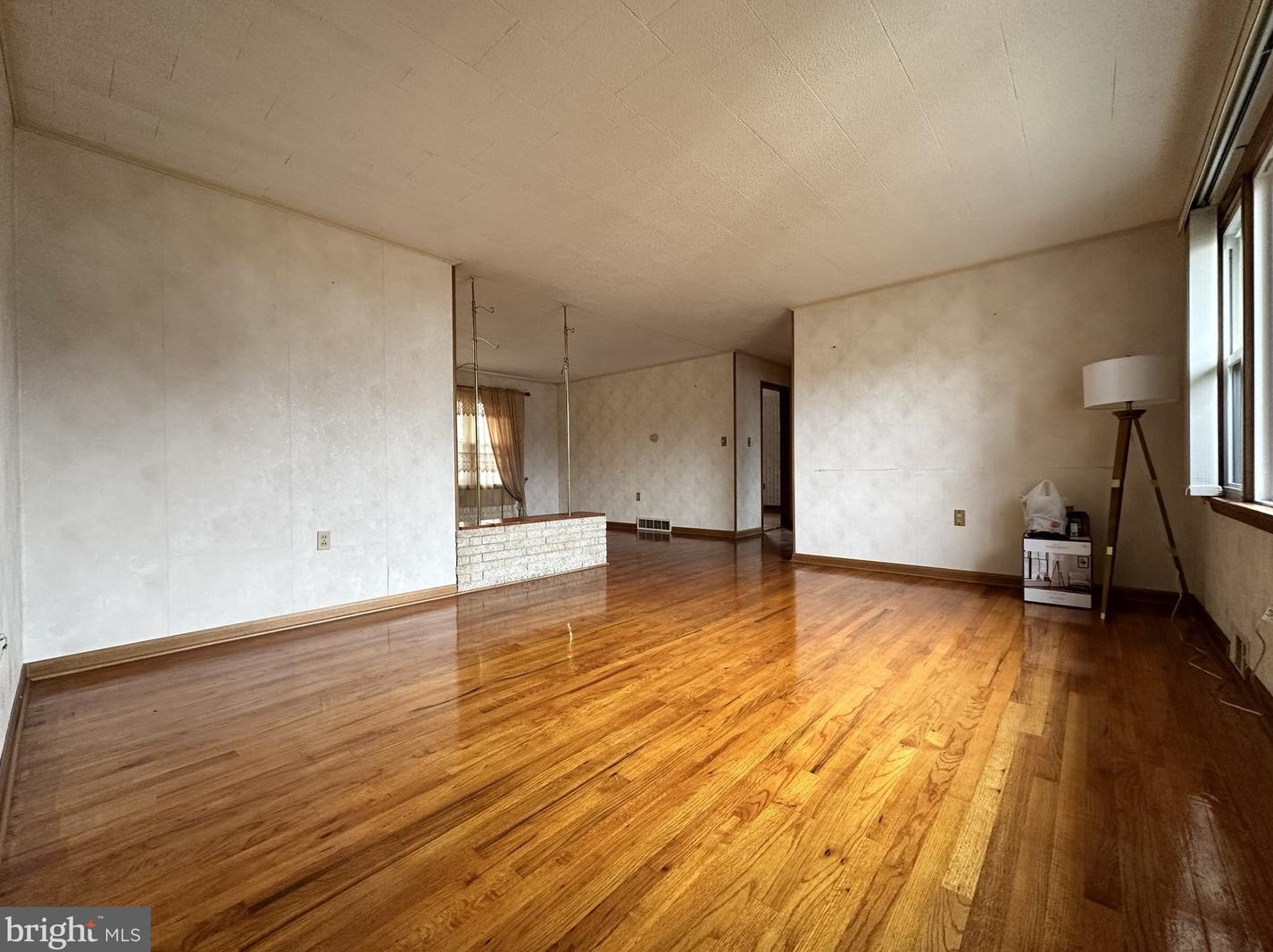 2 Greenwood Cir, Hbg Inter Airp, PA 17057-3312