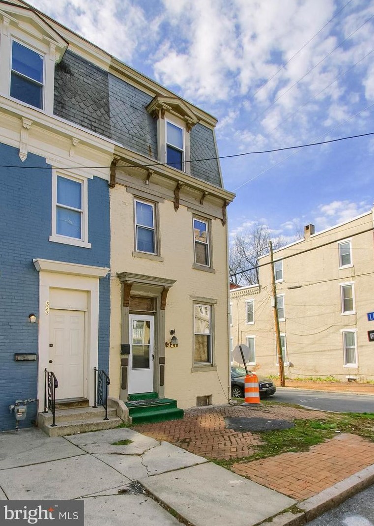 321 Peffer St, Harrisburg, PA 17102
