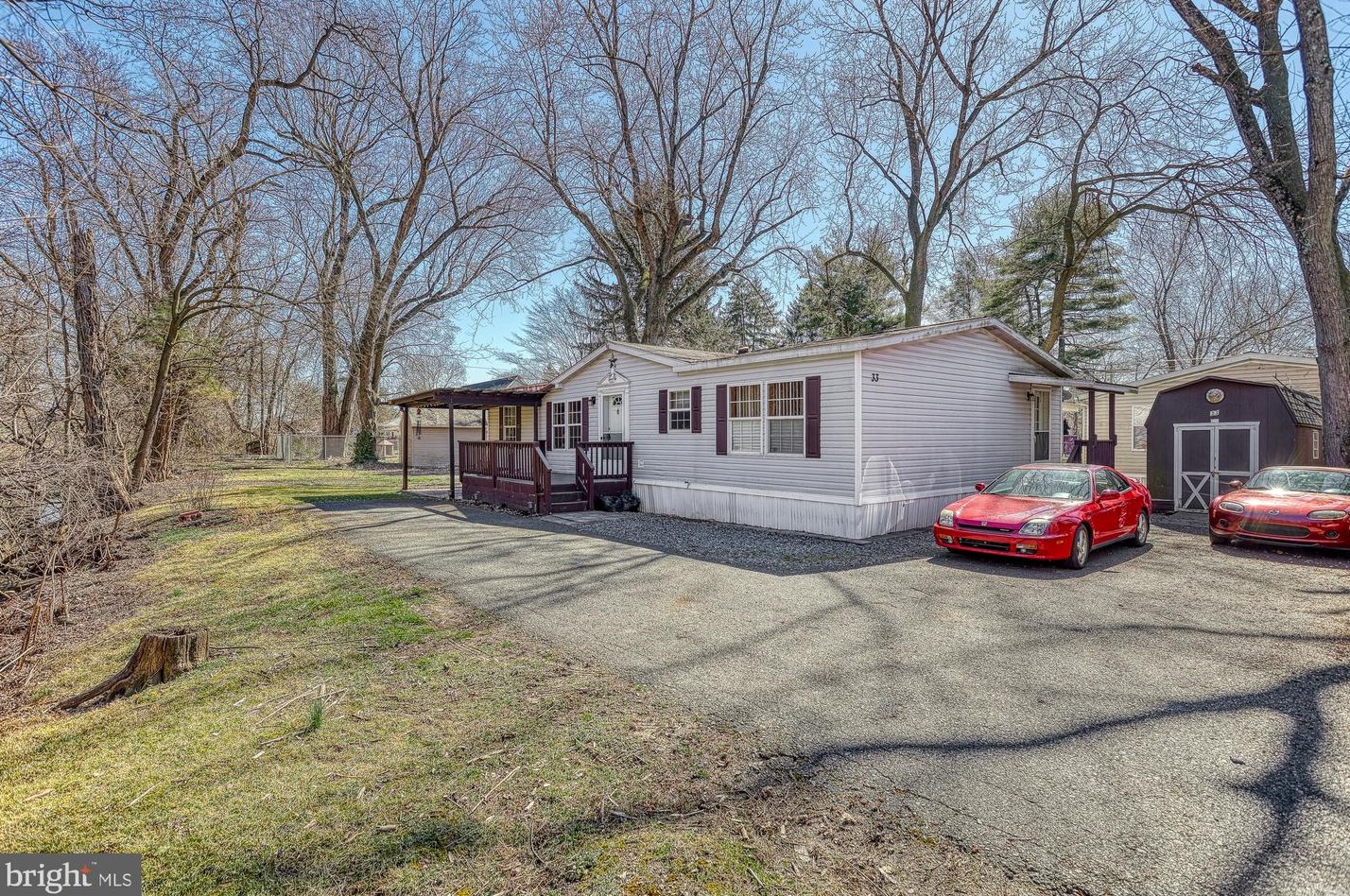 33 Willow St, Highspire, PA 17034