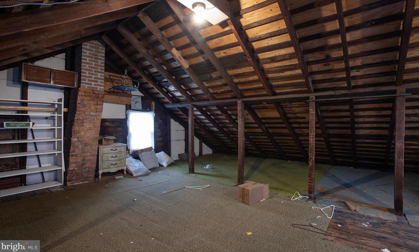 225 Ann St, Hbg Inter Airp PA  17057-1102 exterior