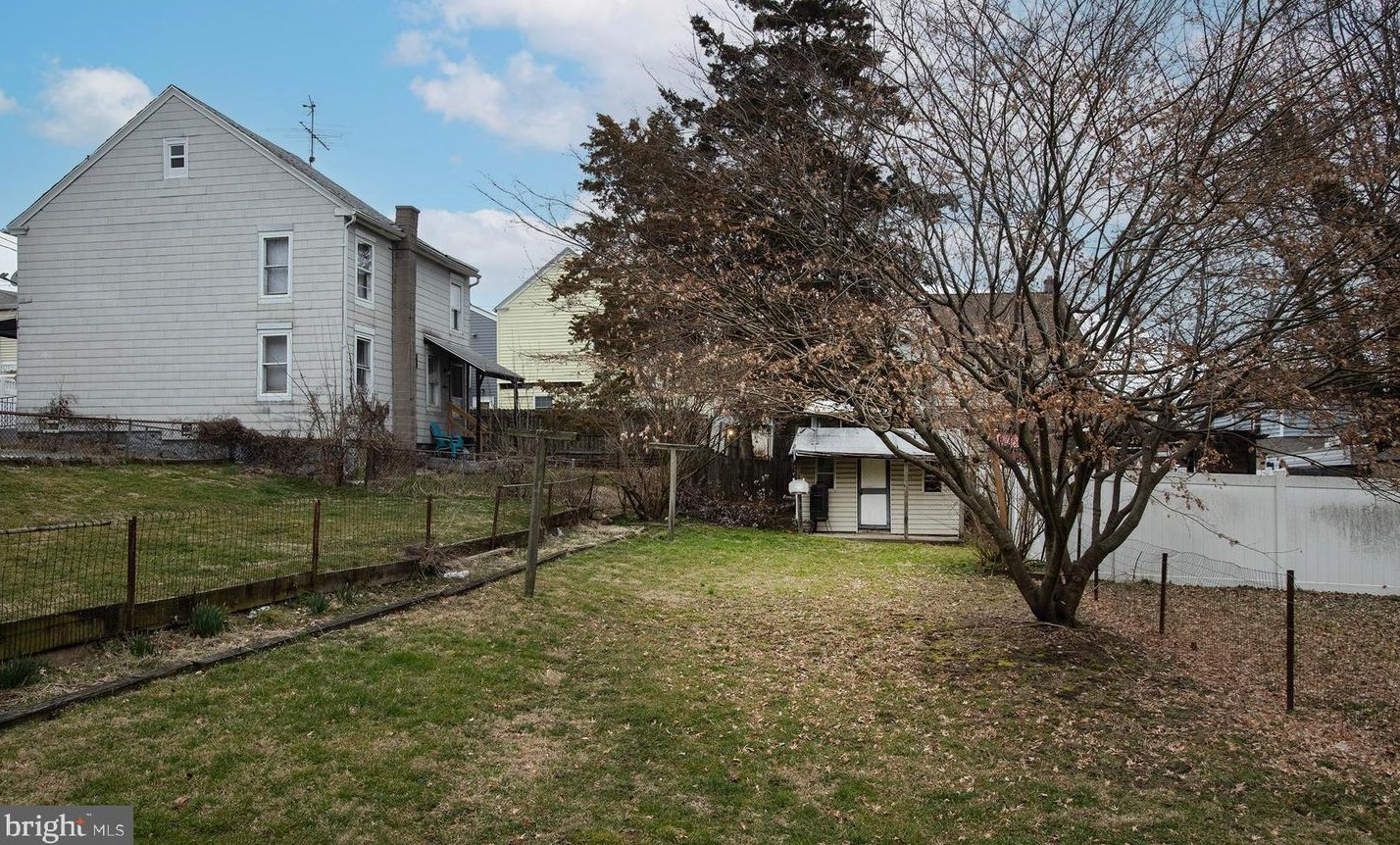 225 Ann St, Hbg Inter Airp PA  17057-1102 exterior