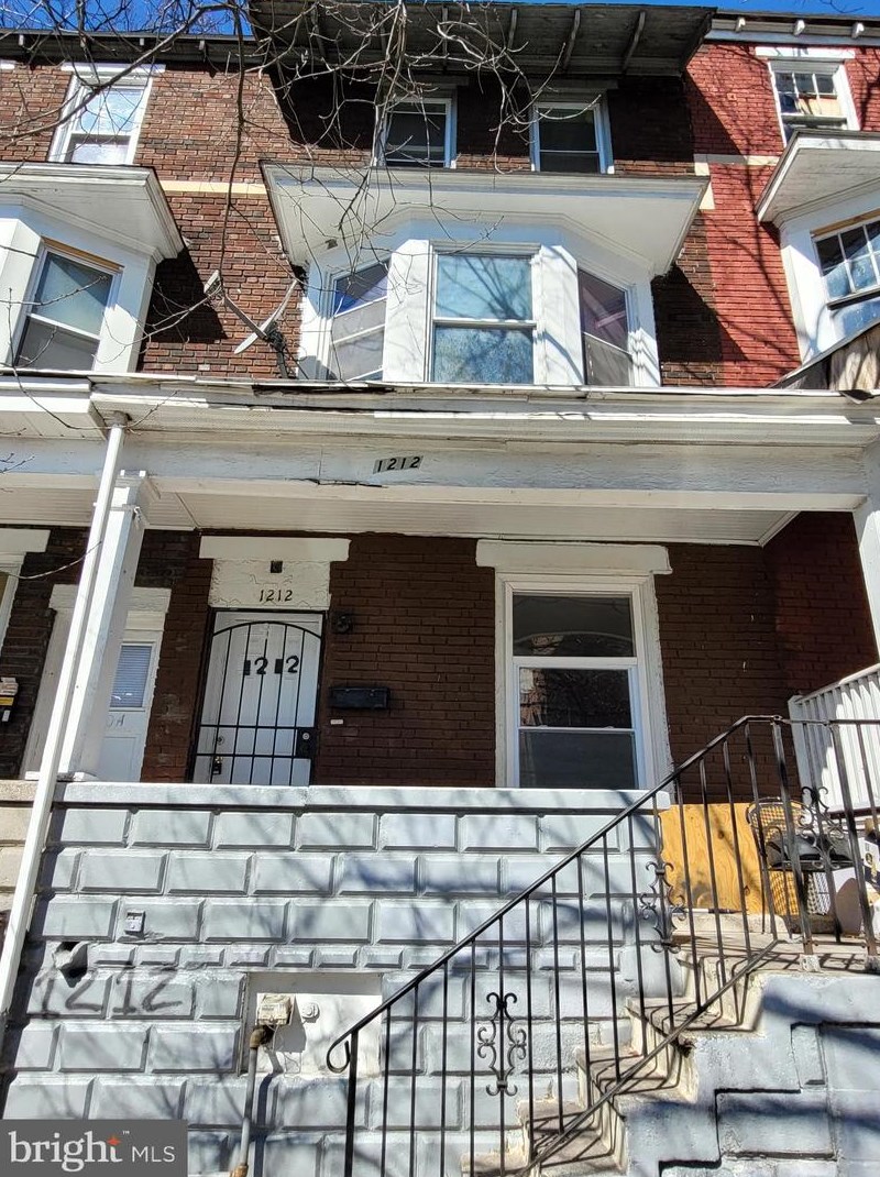 1212 Berryhill St, Harrisburg, PA 17104