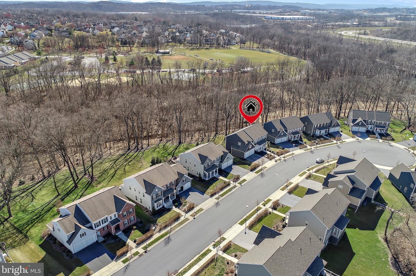 622 Stoverdale Rd, Hummelstown, PA 17036