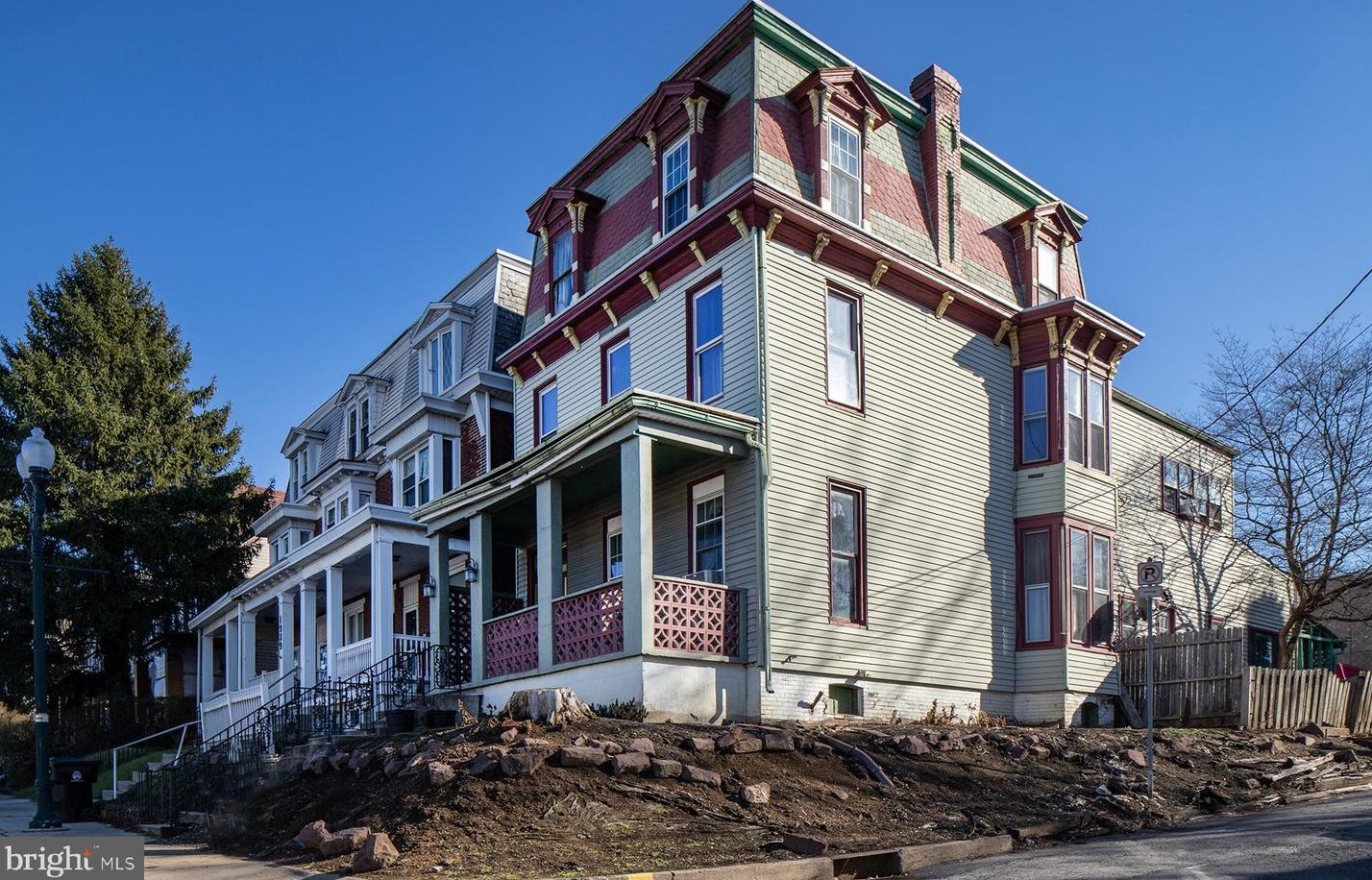 1925 State St, Harrisburg, PA 17103