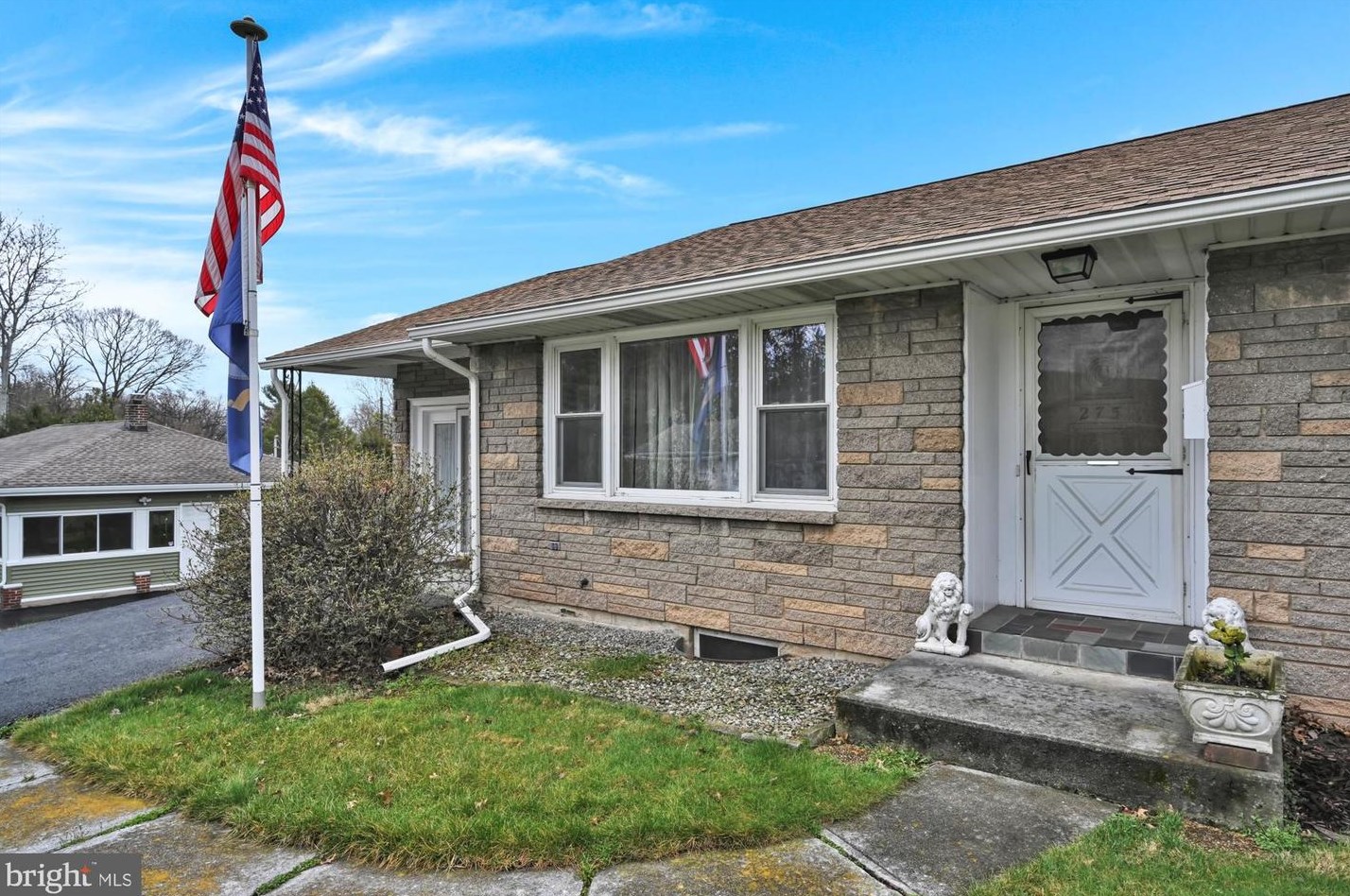 275 Walnut St, Highspire, PA 17034