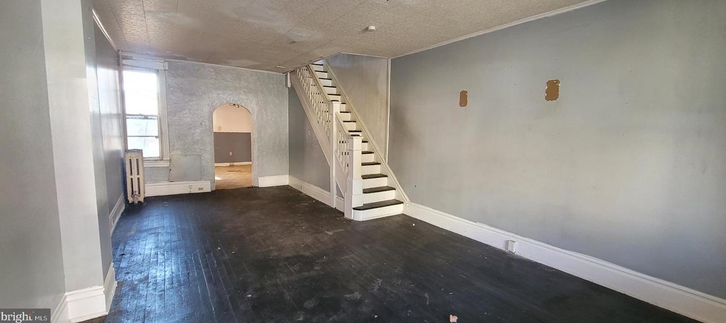 2131 Derry St, Harrisburg, PA 17104