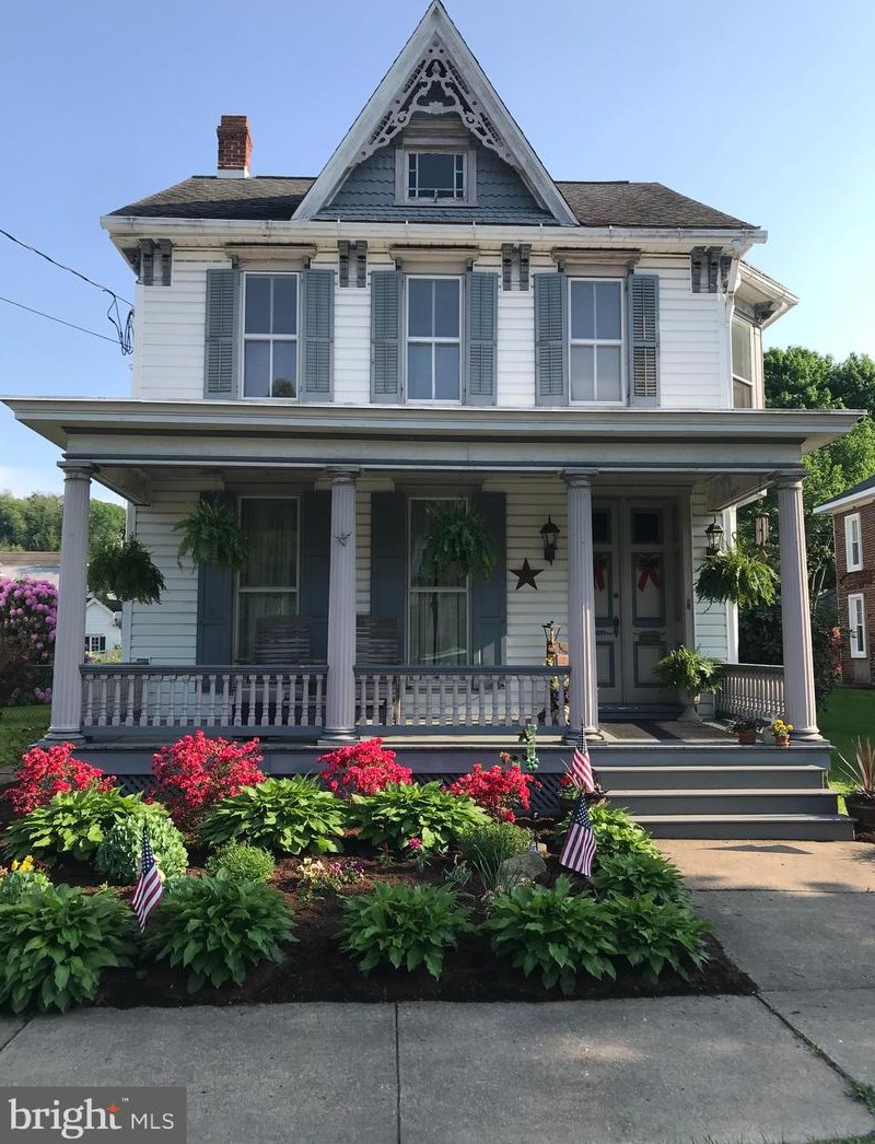 646 N 2nd St, Lykens, PA 17048