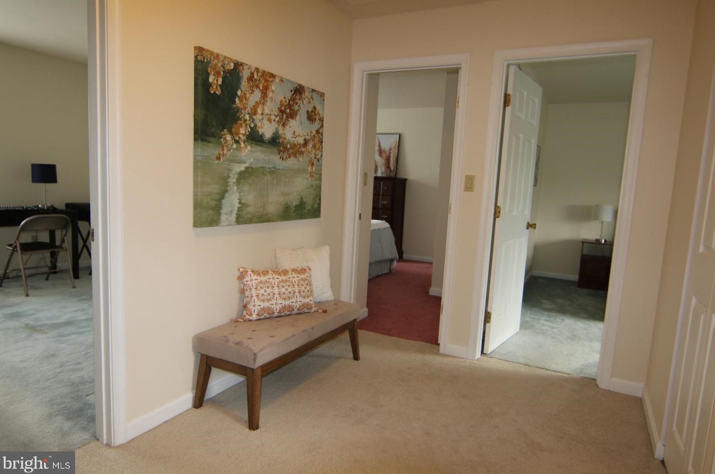 591 Constitution Dr, Hbg Inter Airp PA  17057-3489 exterior