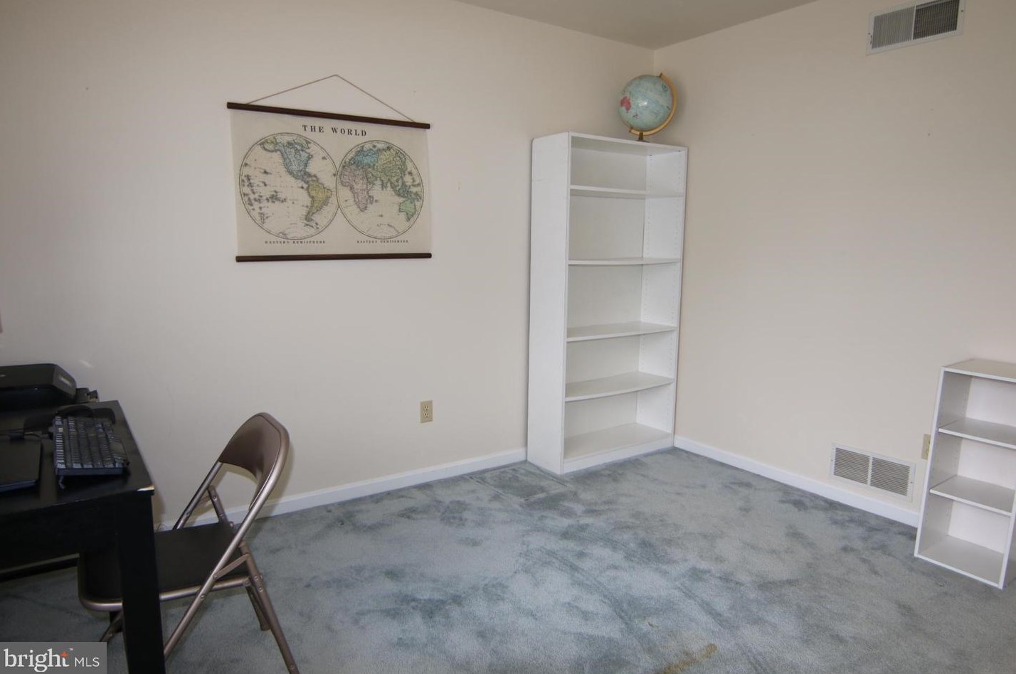 591 Constitution Dr, Hbg Inter Airp PA  17057-3489 exterior