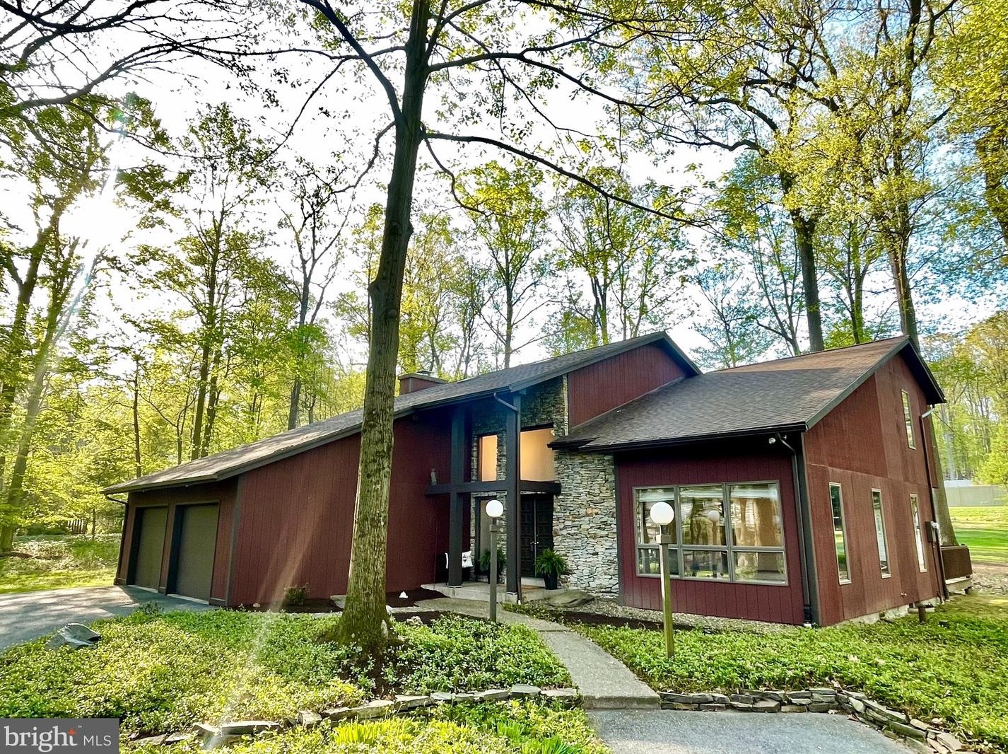 1229 Sand Hill Rd, Hummelstown, PA 17036