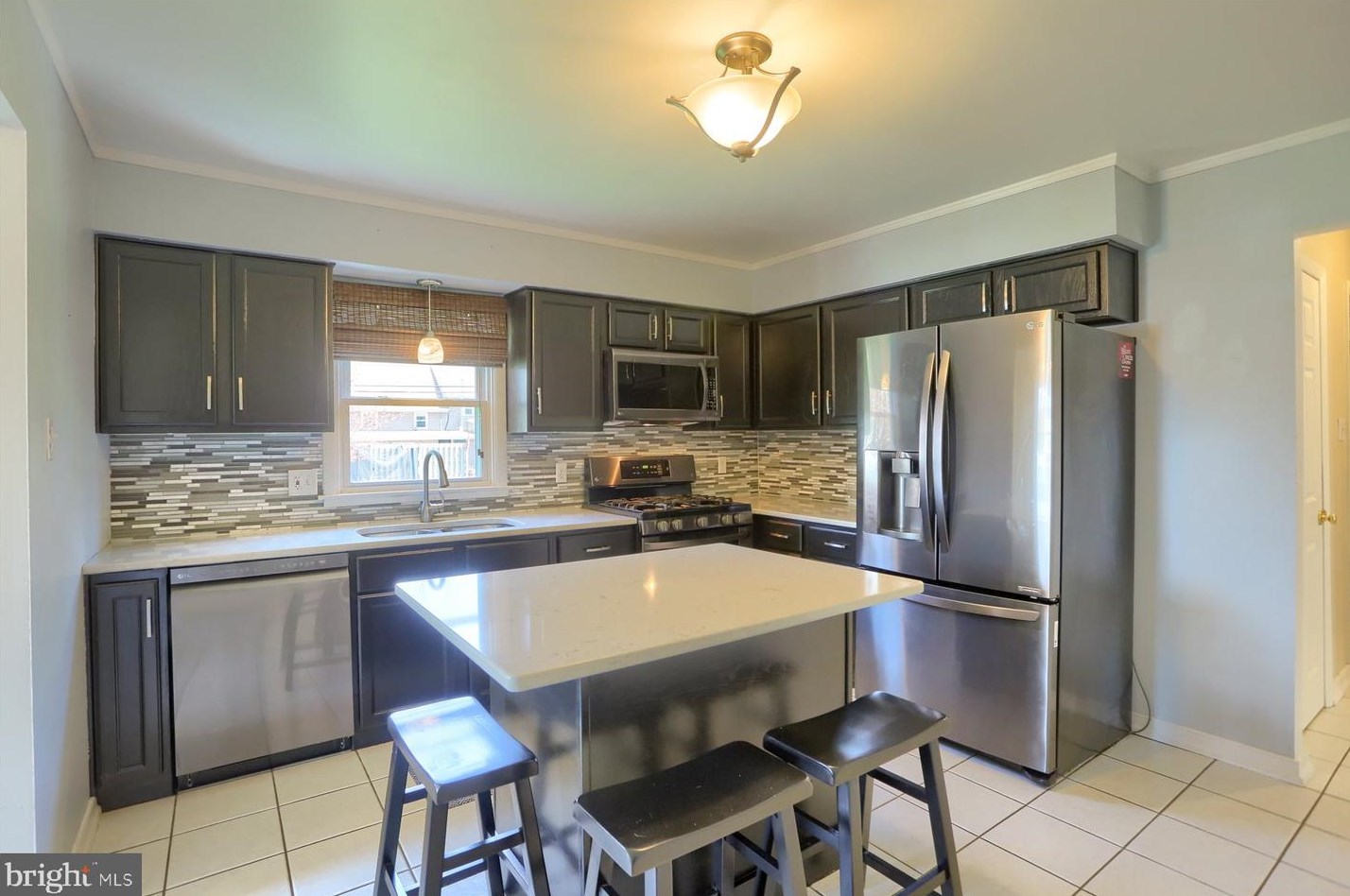 533 Blanchester Rd, Harrisburg, PA 17112-2207