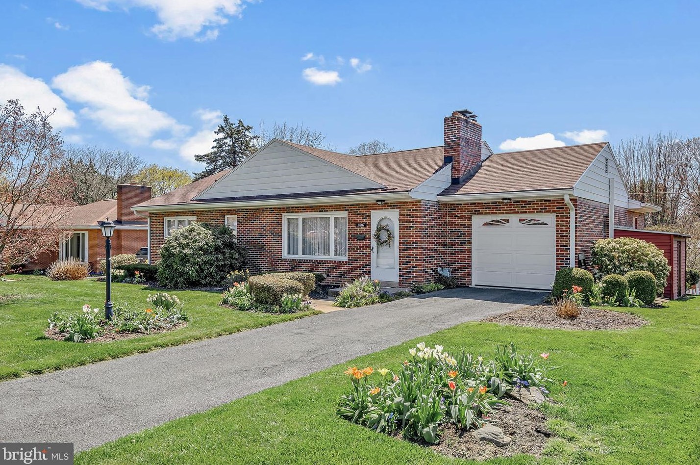 3807 Bonnyview Rd, Harrisburg, PA 17109