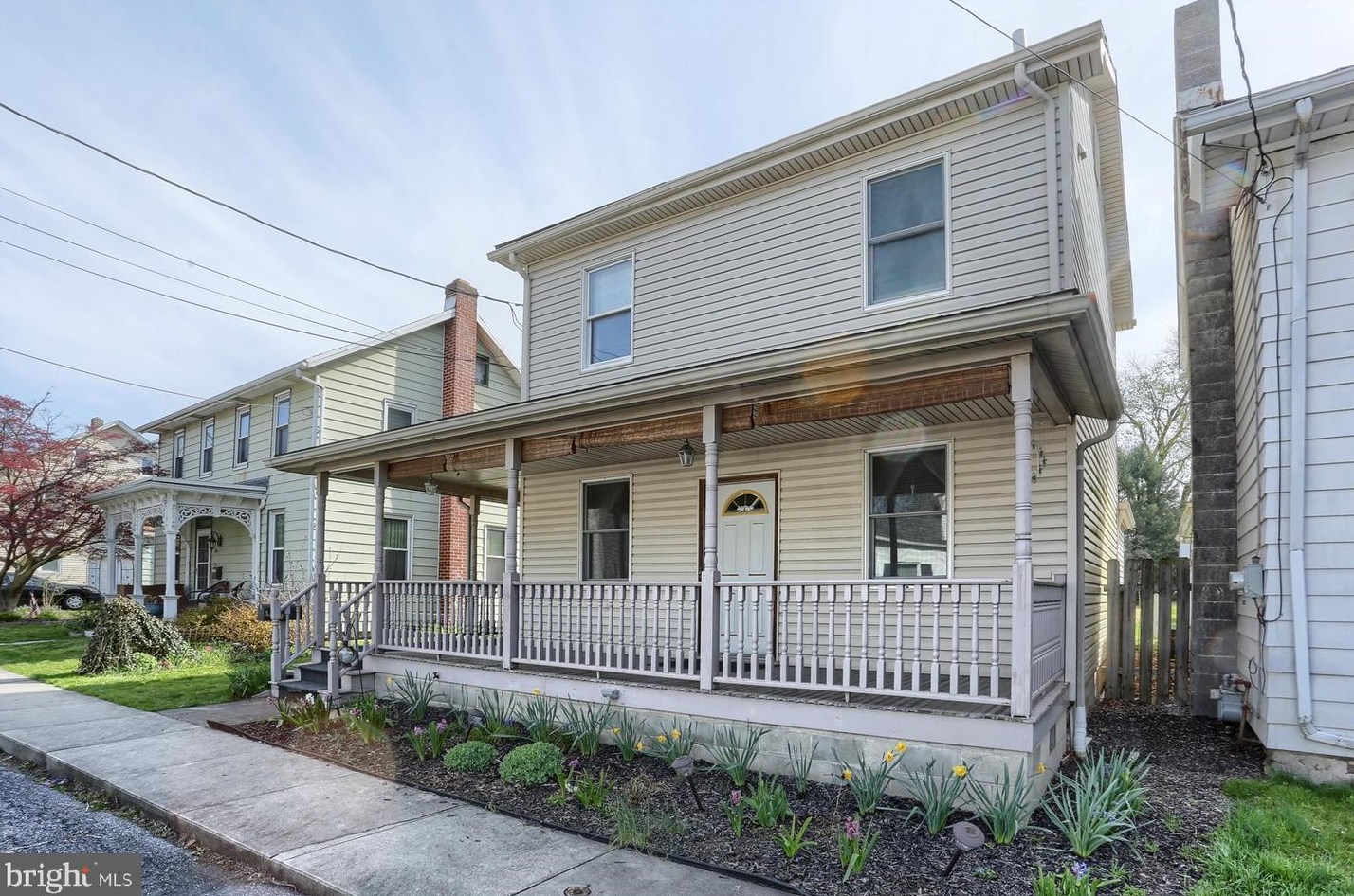 35 Race St, Highspire, PA 17034