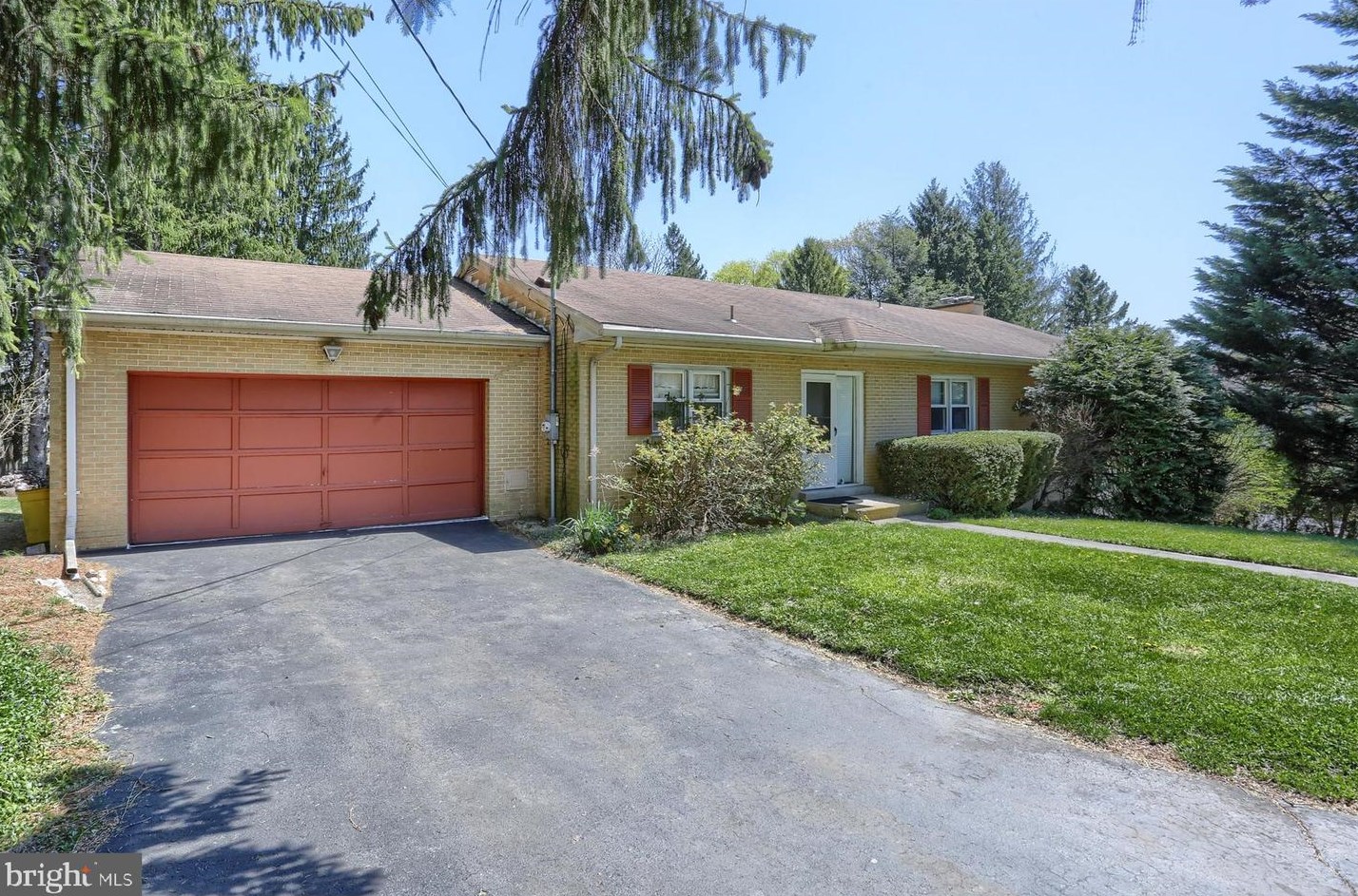 4407 Fargreen Rd, Harrisburg, PA 17110-3211