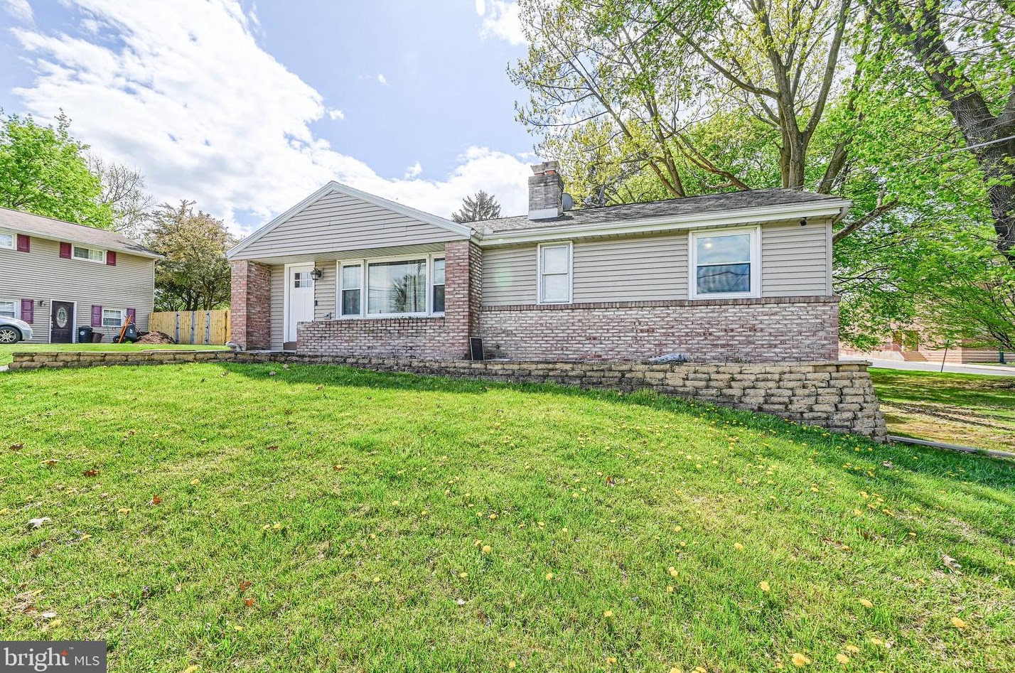 304 Gibbel Rd, Harrisburg, PA 17112-2418