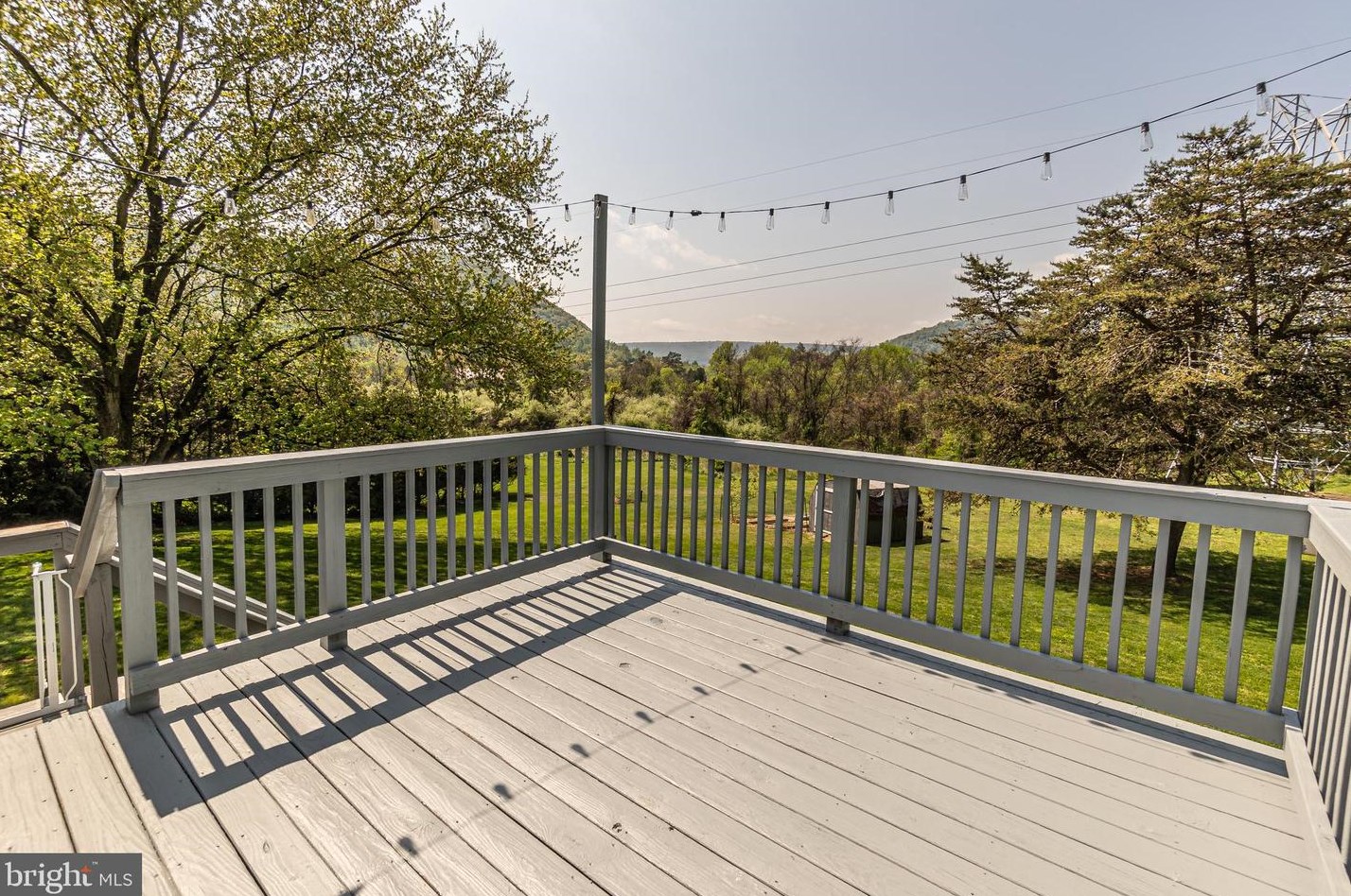 810 Maplewood Ave, Water Gap, PA 17018