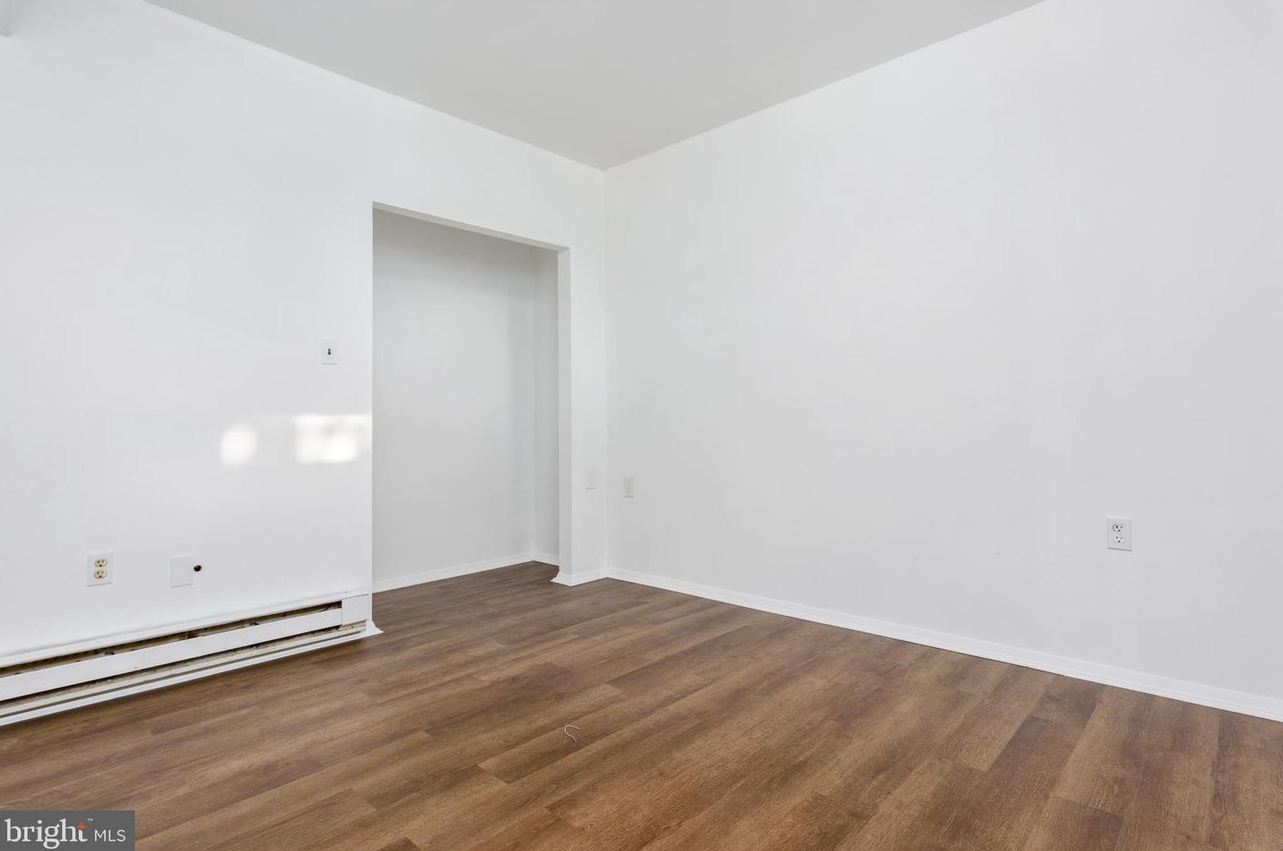 86 Hanover St, Hbg Inter Airp PA  17057-3407 exterior