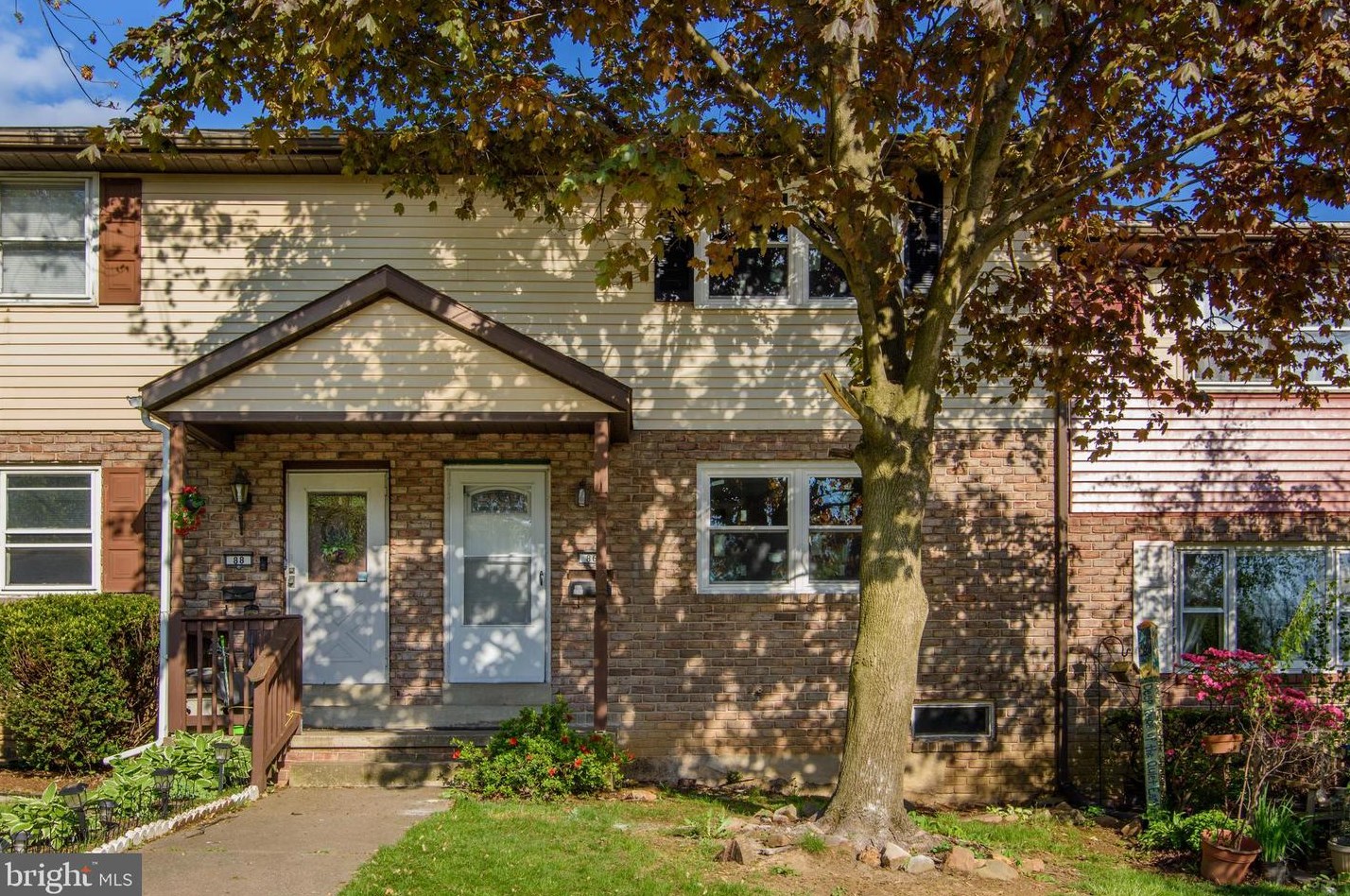 86 Hanover St, Hbg Inter Airp, PA 17057