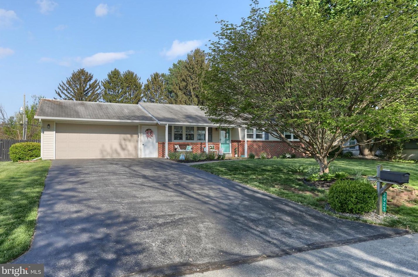 2923 Orchard Ln, Hbg Inter Airp PA  17057-5114 exterior