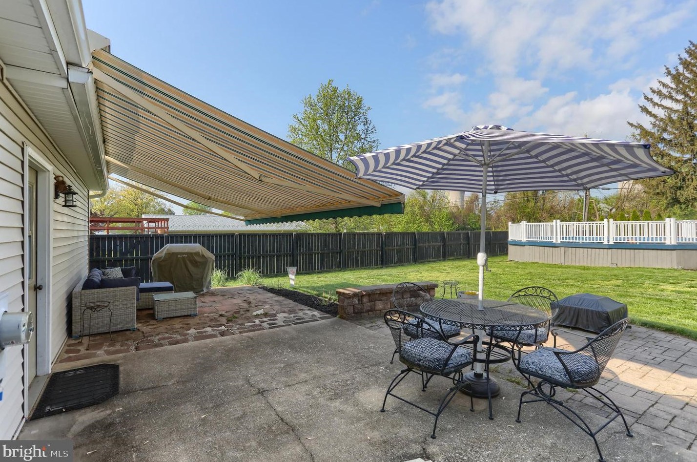 2923 Orchard Ln, Hbg Inter Airp PA  17057-5114 exterior