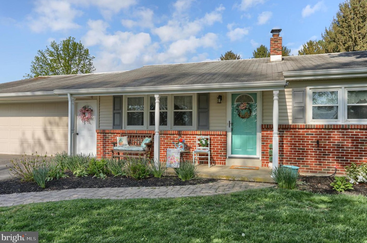 2923 Orchard Ln, Hbg Inter Airp PA  17057-5114 exterior