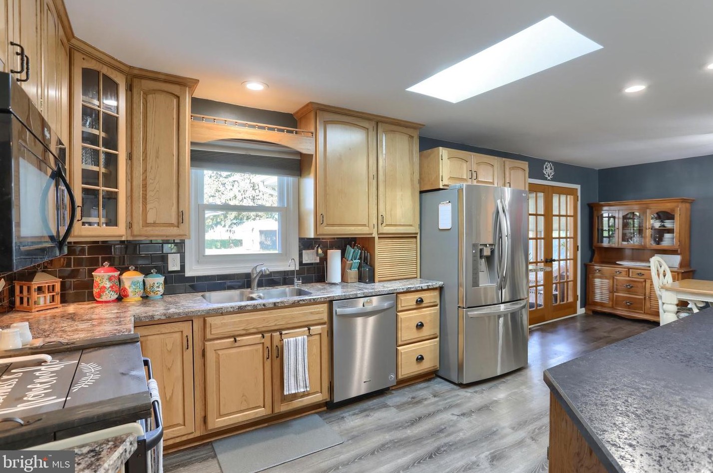 2923 Orchard Ln, Hbg Inter Airp PA  17057-5114 exterior