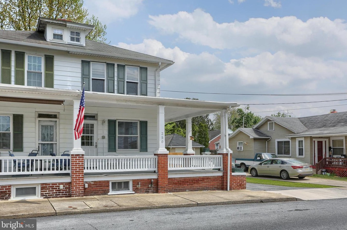 250 N Pine St, Hbg Inter Airp, PA 17057