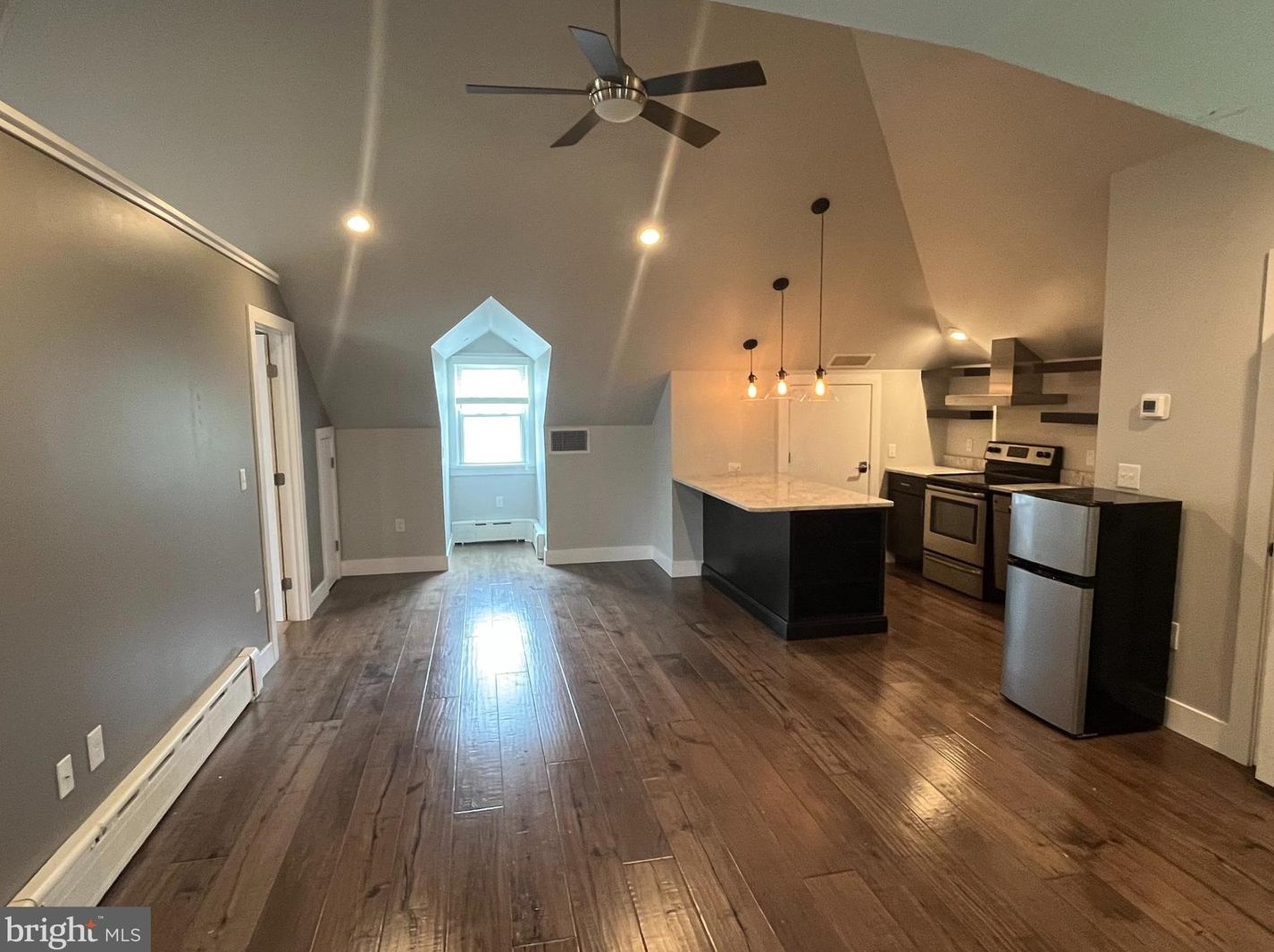 561 W Chocolate Ave #3, Swatara, PA 17033