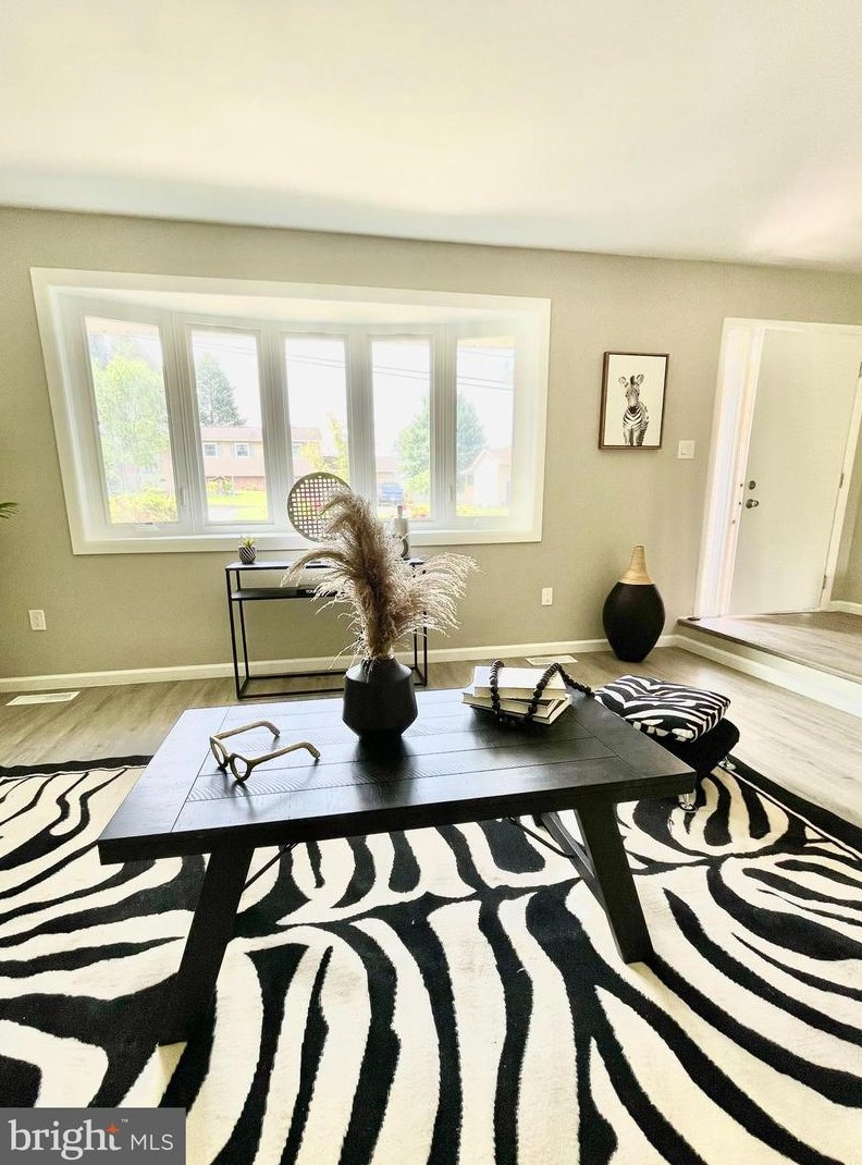 1508 Spring Garden Dr, Hbg Inter Airp PA  17057-3272 exterior