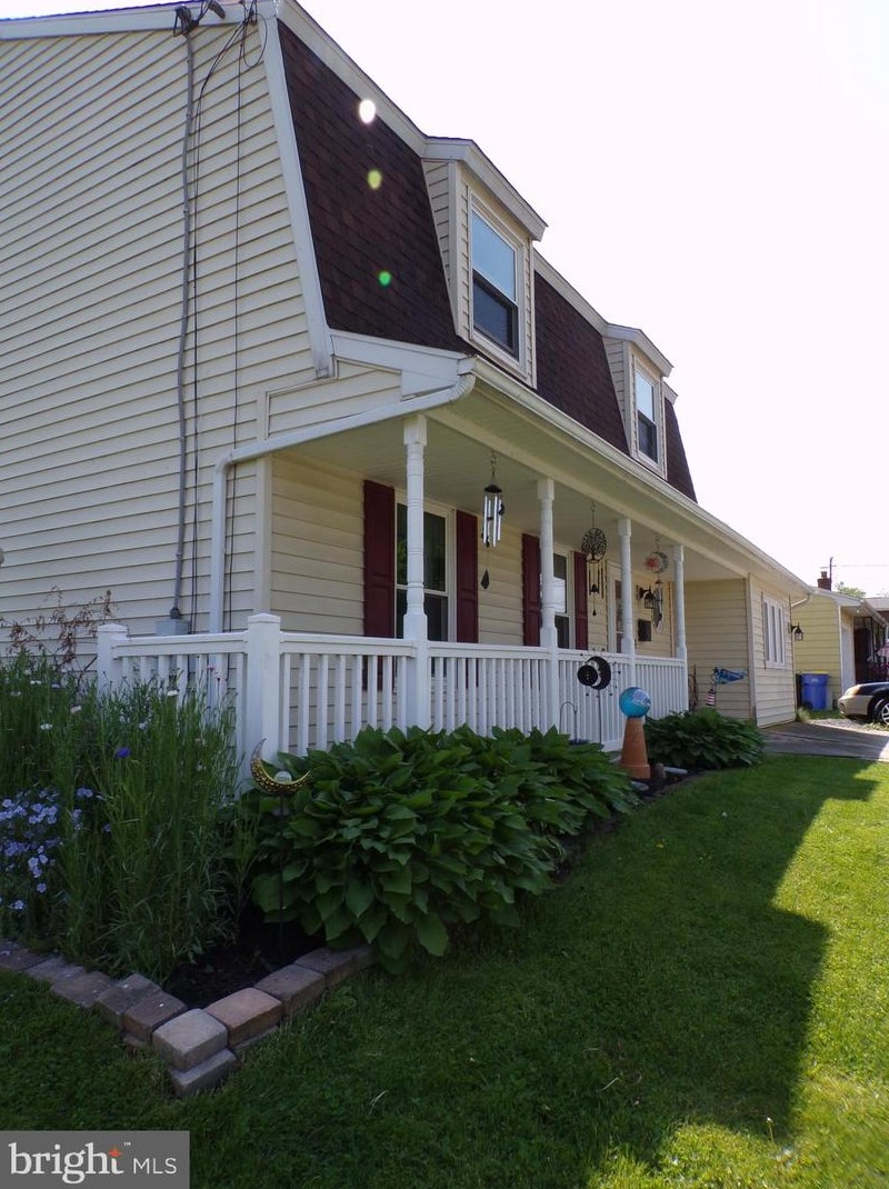 414 Frey Ave, Hbg Inter Airp, PA 17057-2829