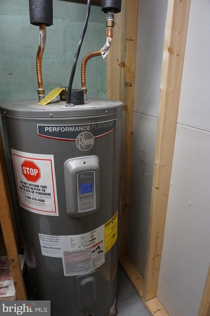 427 Broad St, Elizabethville PA  17023-2016 exterior