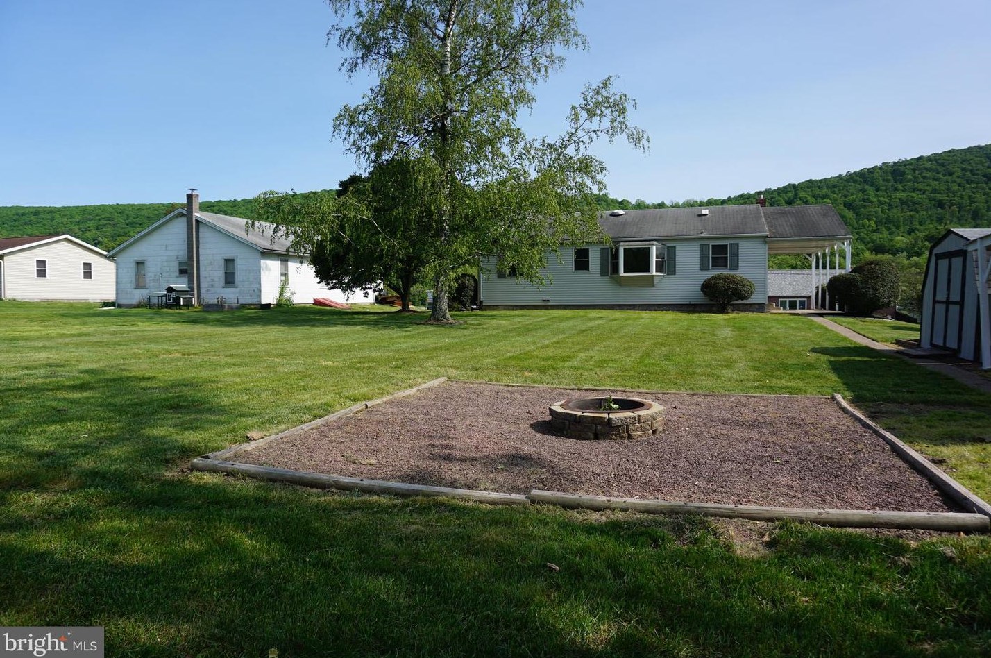 427 Broad St, Elizabethville PA  17023-2016 exterior